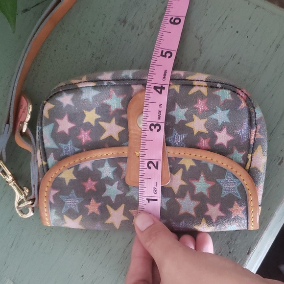Vintage y2k Dooney Bourke Star Clutch Wristlet - Picture 11 of 11